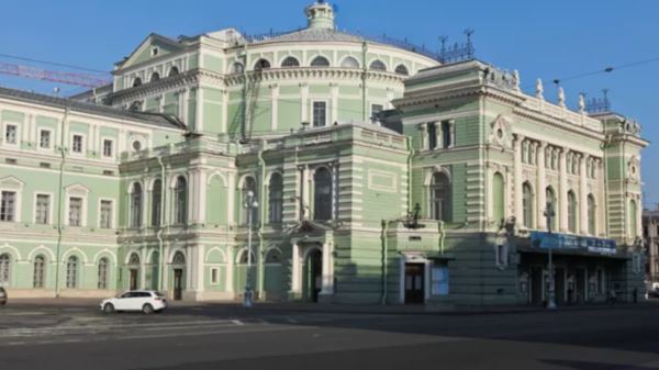 Финансовые потери Мариинского театра за три года оценили примерно в 12 млрд рублей