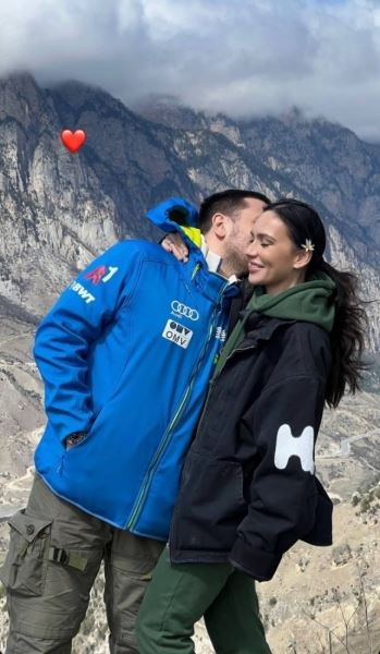 Романтика в горах: Ольга Серябкина показала редкое фото с мужем
